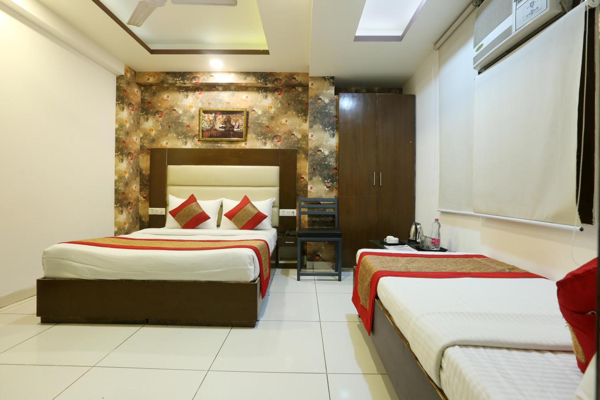 Hotel Triton Grand At Delhi Airport Új-Delhi Kültér fotó